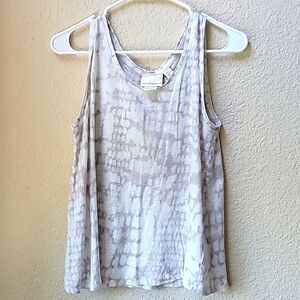 White and tan 100% linen top